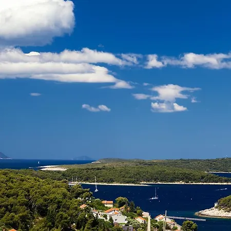 Vucic * Hvar Town